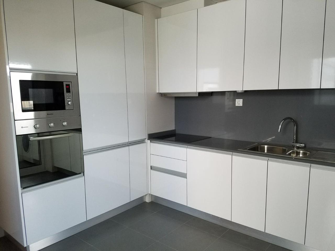 Arrendar: Espaçoso apartamento T3 com vista para o mar na Polana Cimento - foto 8