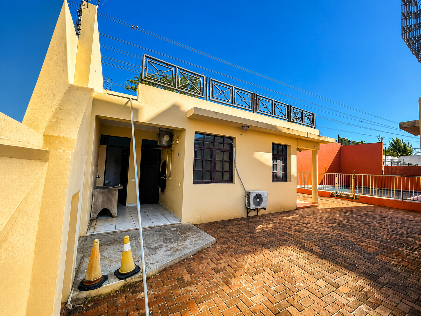 Arrendar: Moradia T4 na cidade de Maputo no bairro Sommerschield 2 - foto 15