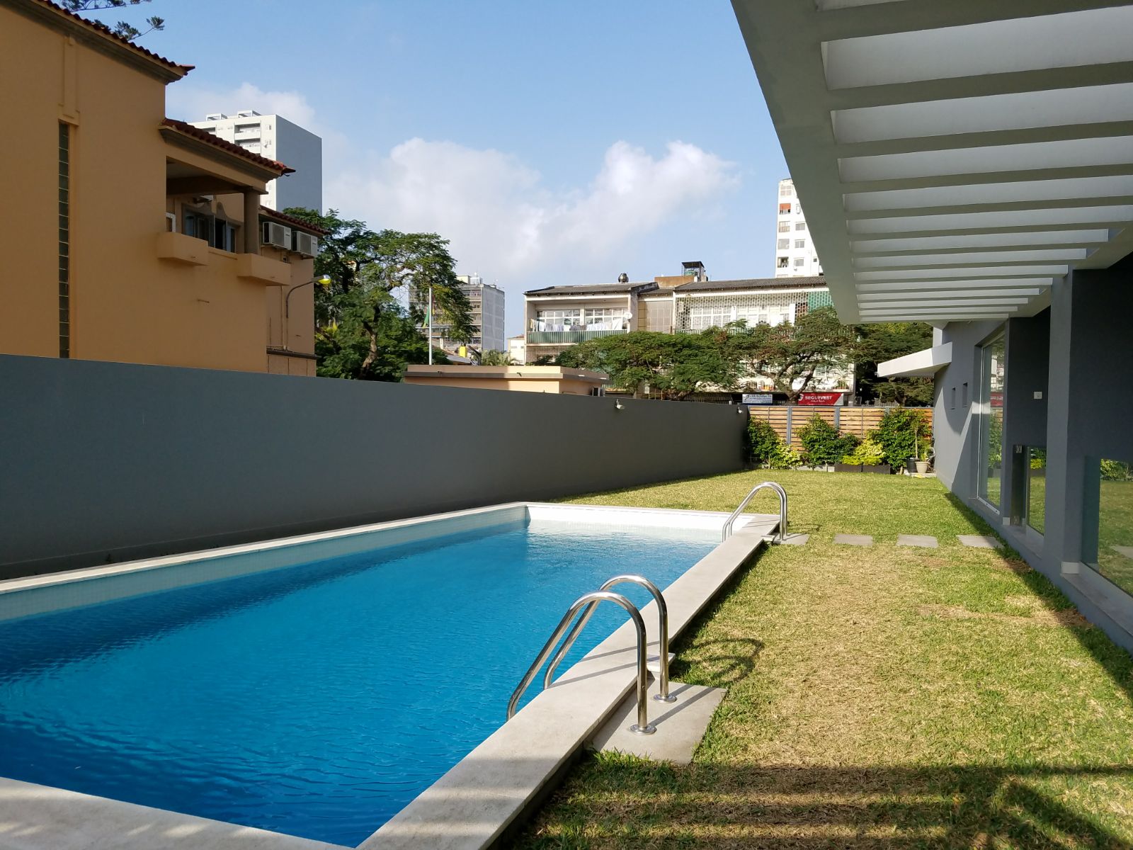 Arrendar: Espaçoso apartamento T3 com vista para o mar na Polana Cimento - foto 5