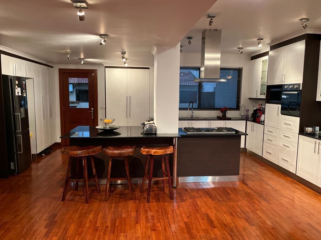 Vender: Moradia T4 Totalmente Reabilitado na Polana - foto 2