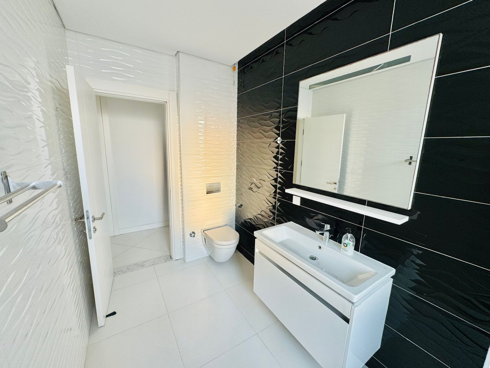 Arrendar: Apartamento T3 Mobilado de luxo na Polana cimento - foto 4