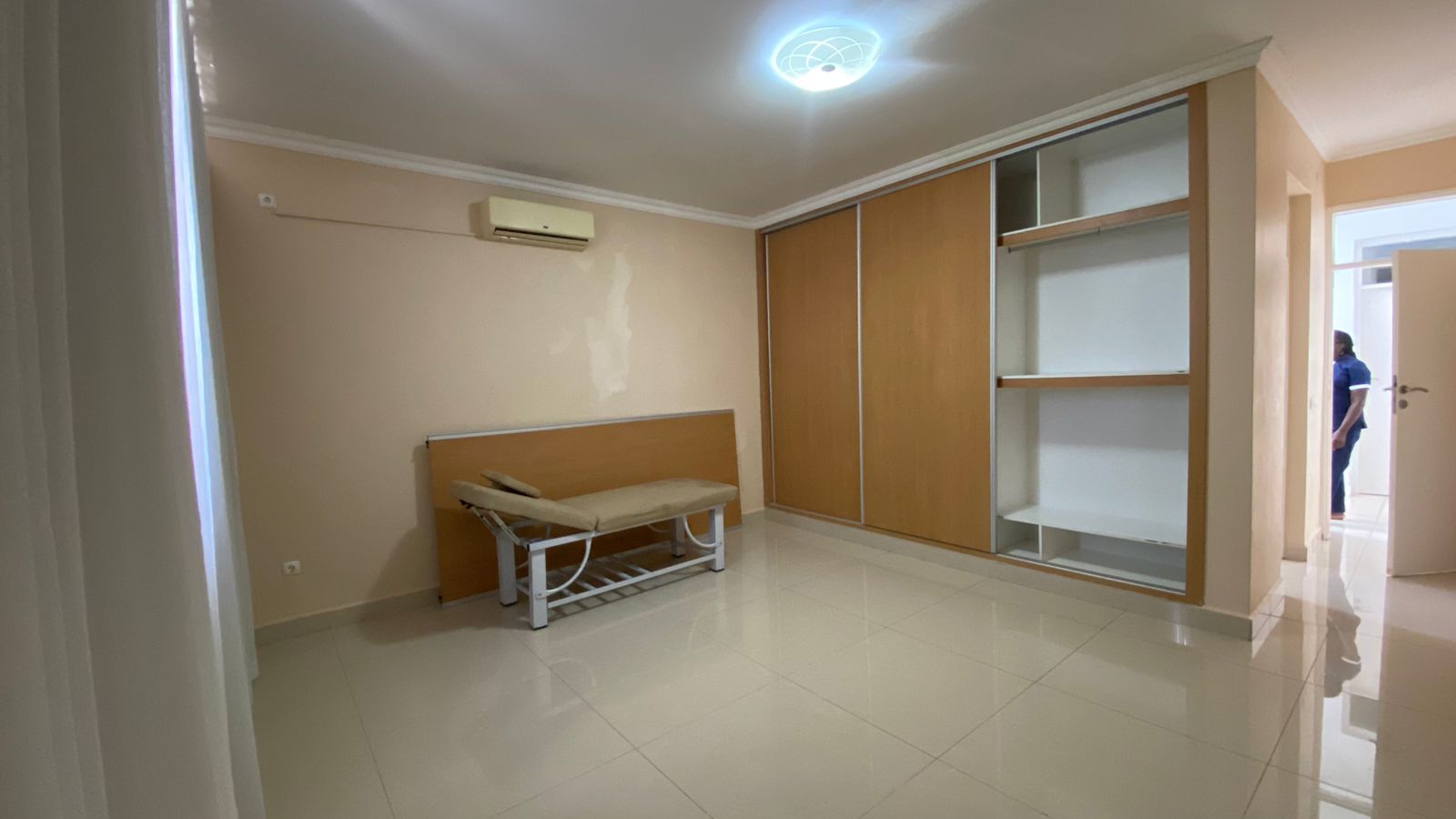 Arrenda-se uma  moradia T4 na cidade de Maputo-Costa de Sol - foto 4