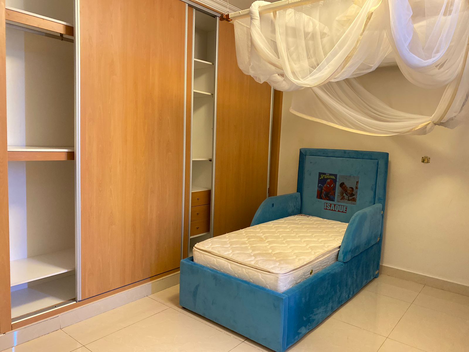 Arrenda-se uma  moradia T4 na cidade de Maputo-Costa de Sol - foto 3
