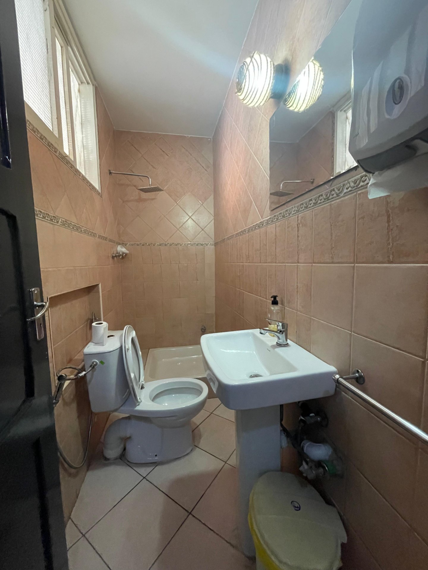 Arrendar: Moradia T4 ideial para escritorio no bairro Polana Cimento no centro da cidade de Maputo - foto 7