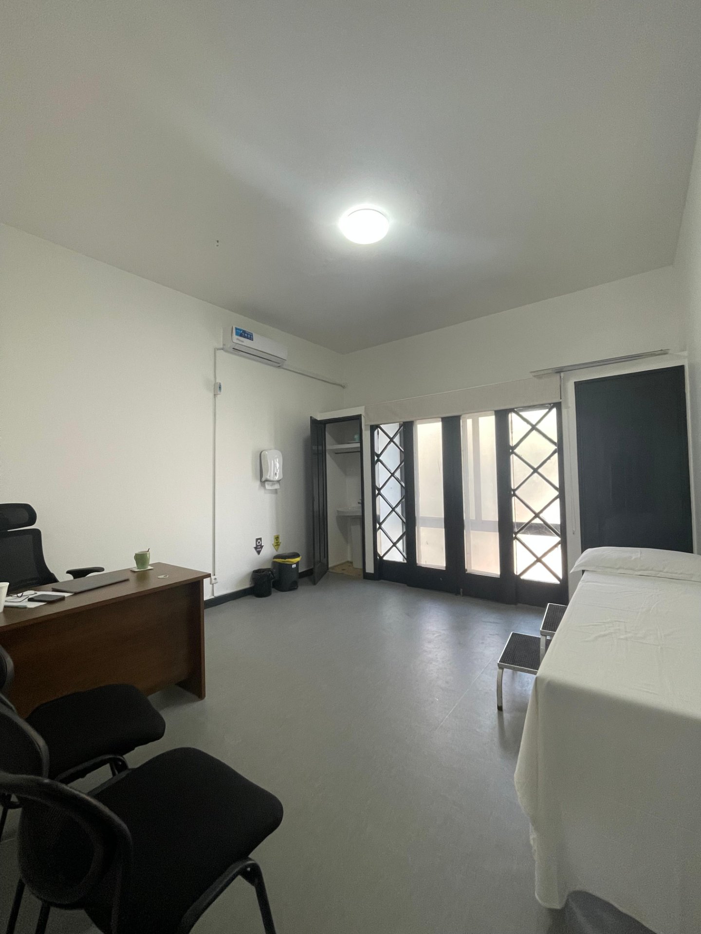 Arrendar: Moradia T4 ideial para escritorio no bairro Polana Cimento no centro da cidade de Maputo - foto 4