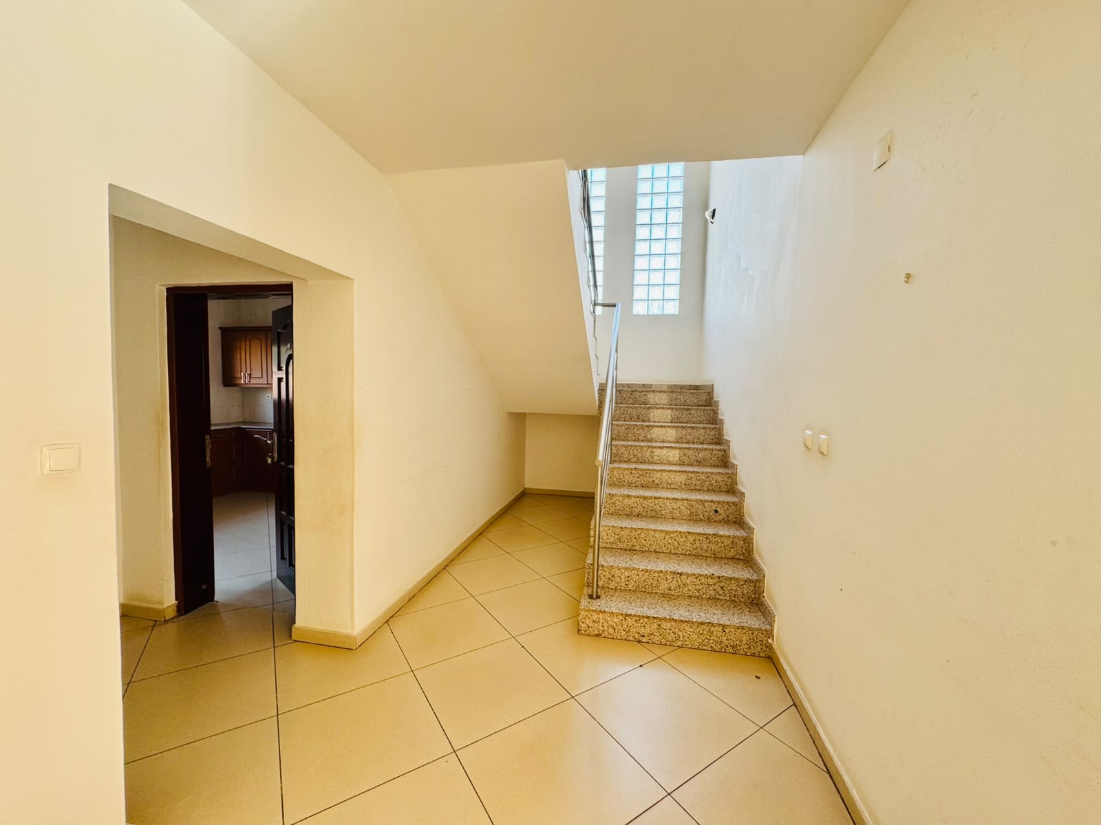 Arrenda-se moradia T3 no bairro Triunfo- cidade de Maputo - foto 9