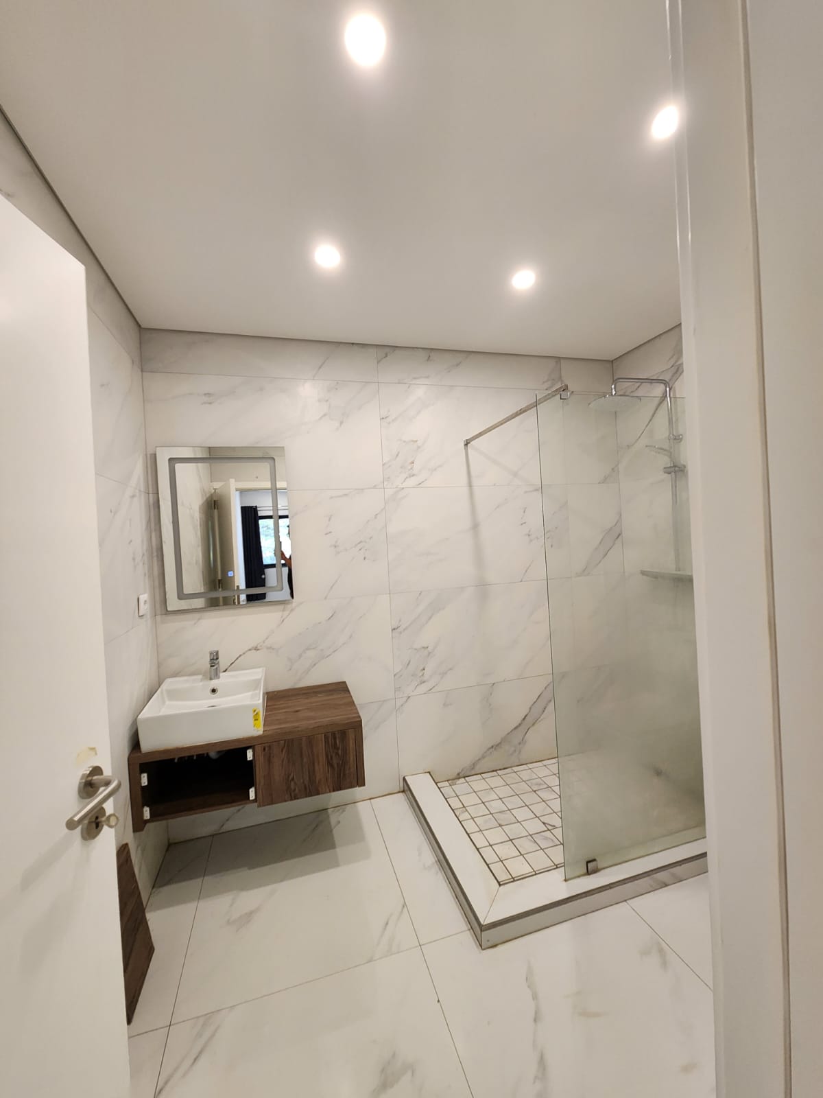 Apartamento T3 para Arrendamento na Julius Nyerere – Maputo | 2 Parqueamentos e Segurança 24h - foto 4