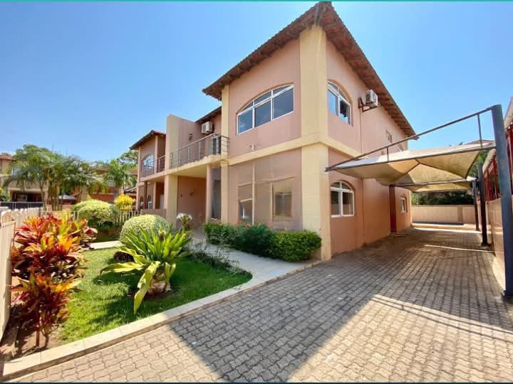 Moradia T3 com Piscina para Arrendamento no Condomínio Triunfo – Maputo - foto 3