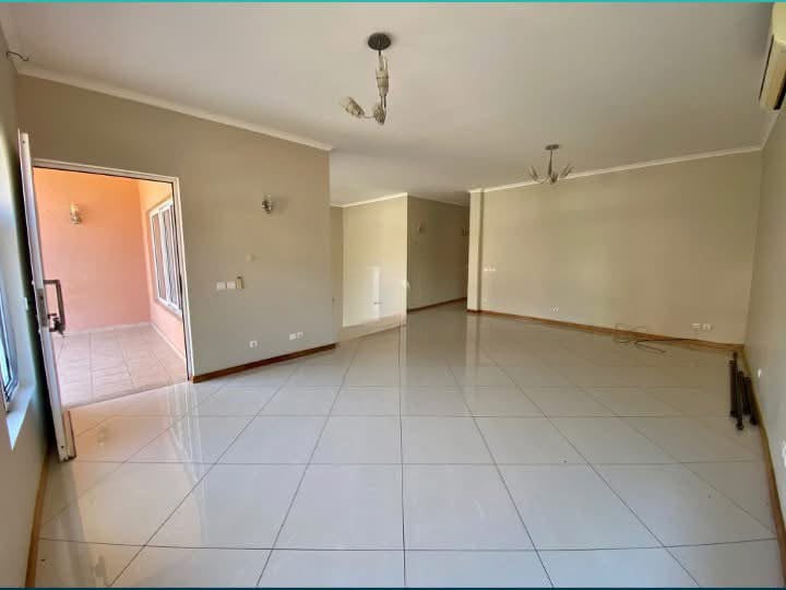 Moradia T3 com Piscina para Arrendamento no Condomínio Triunfo – Maputo - foto 5