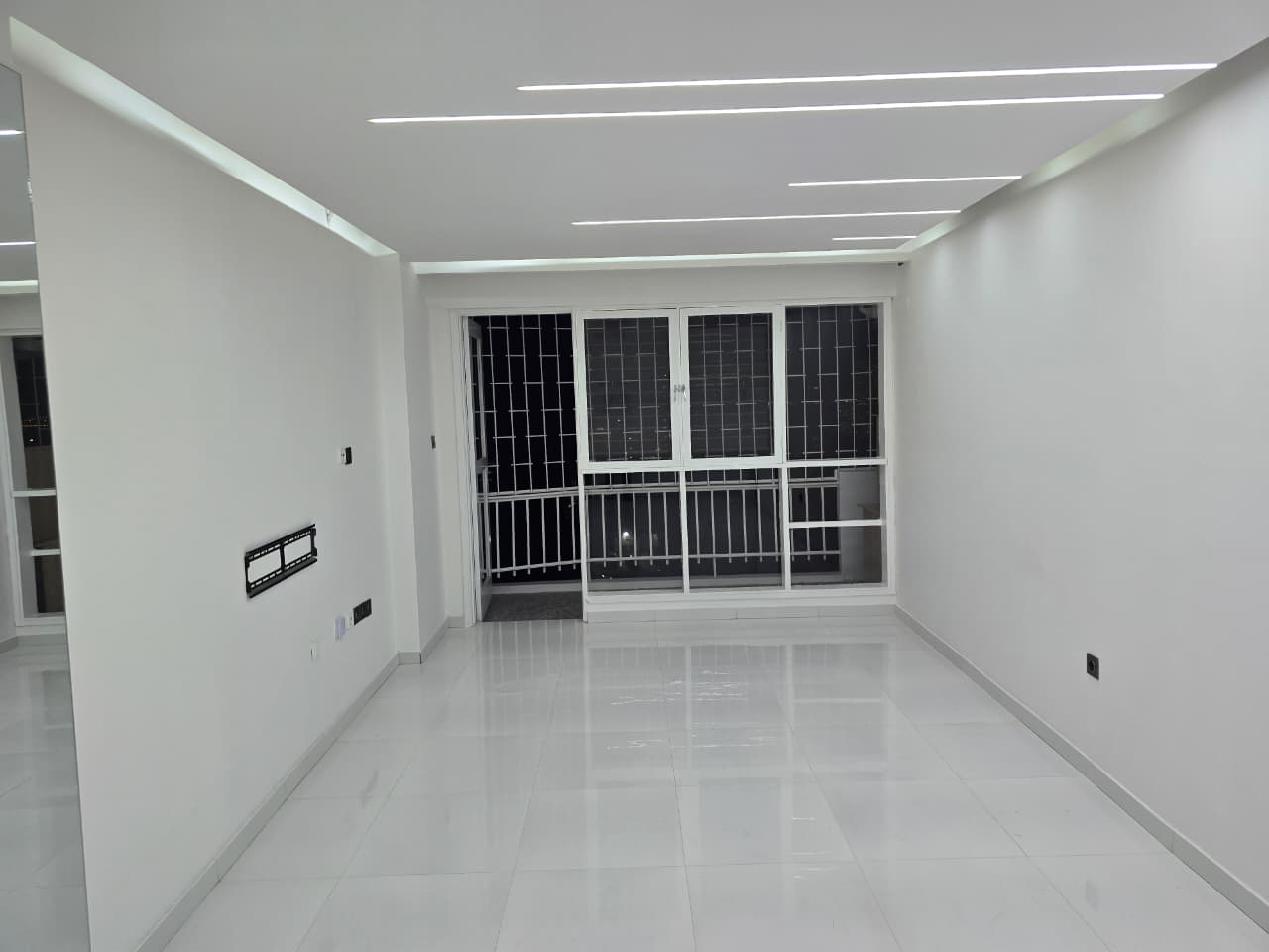 Apartamento T2 à Venda na Av. Eduardo Mondlane, Maputo