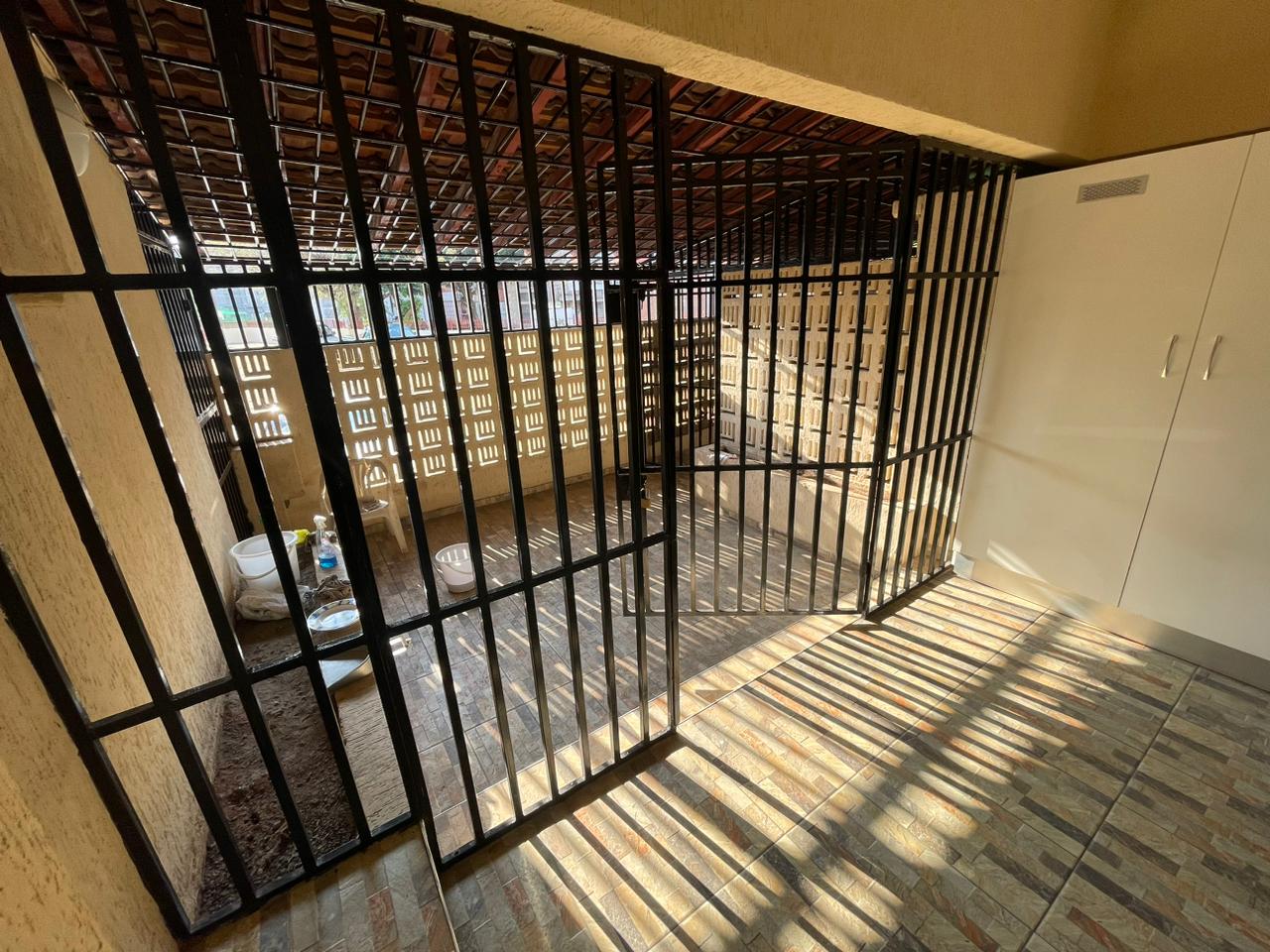 Arrenda-se apartamento T3  no bairro da coop-cidade de Maputo - foto 8