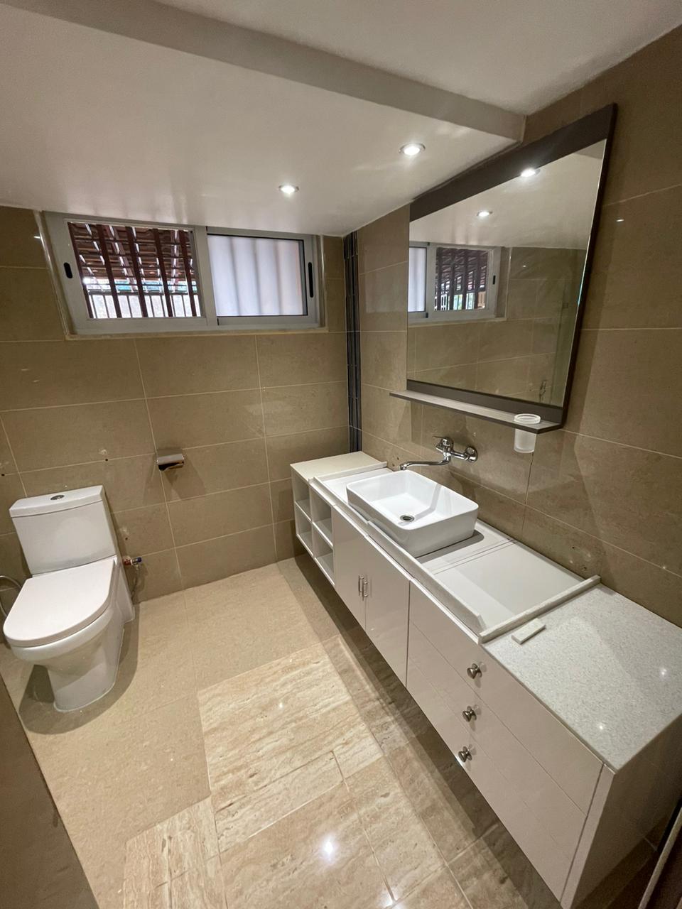 Arrenda-se apartamento T3  no bairro da coop-cidade de Maputo - foto 4
