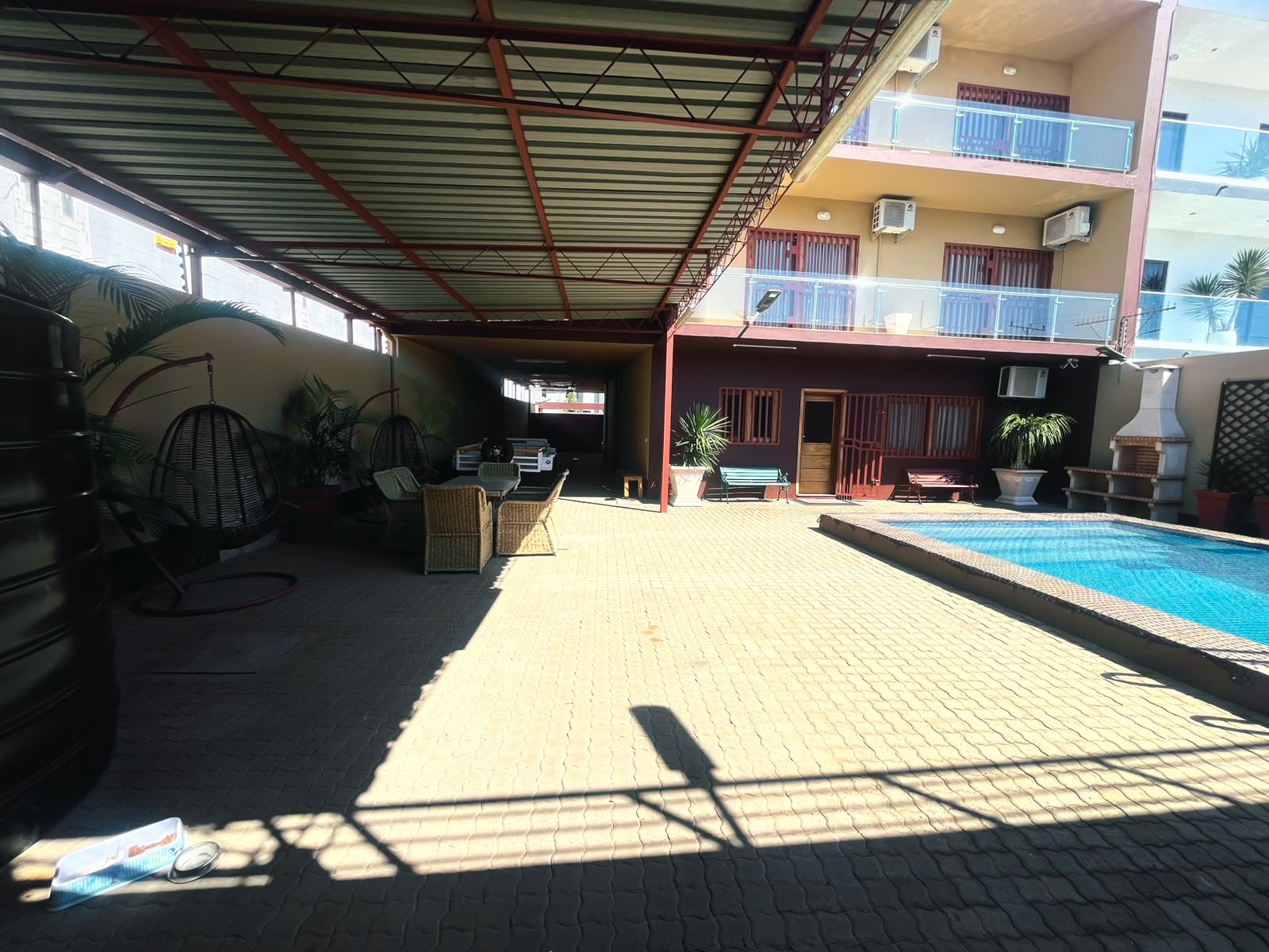 Vender: Luxuosa  Moradia T5 no Triunfo- cidade de Maputo - foto 9