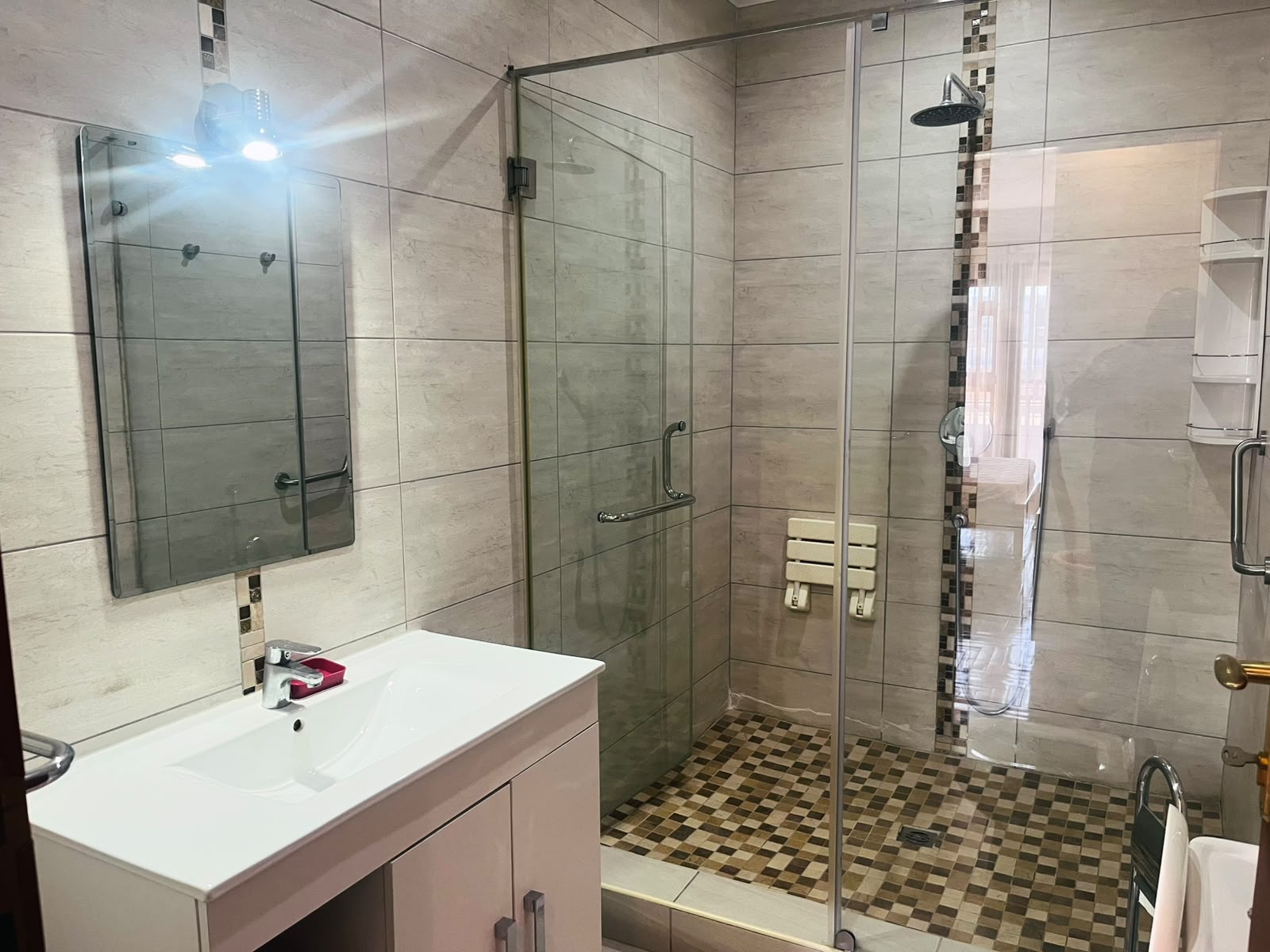 Arrendar: Moradia Luxuosa T5 no Triunfo  - foto 8