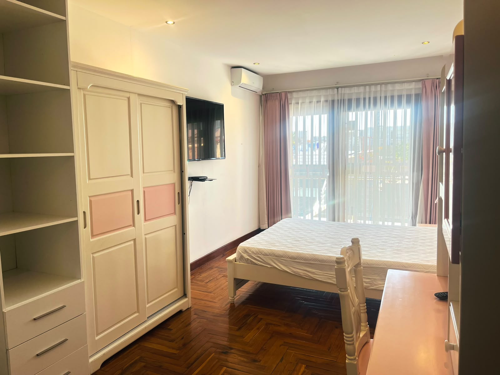 Arrendar: Moradia Luxuosa T5 no Triunfo  - foto 6