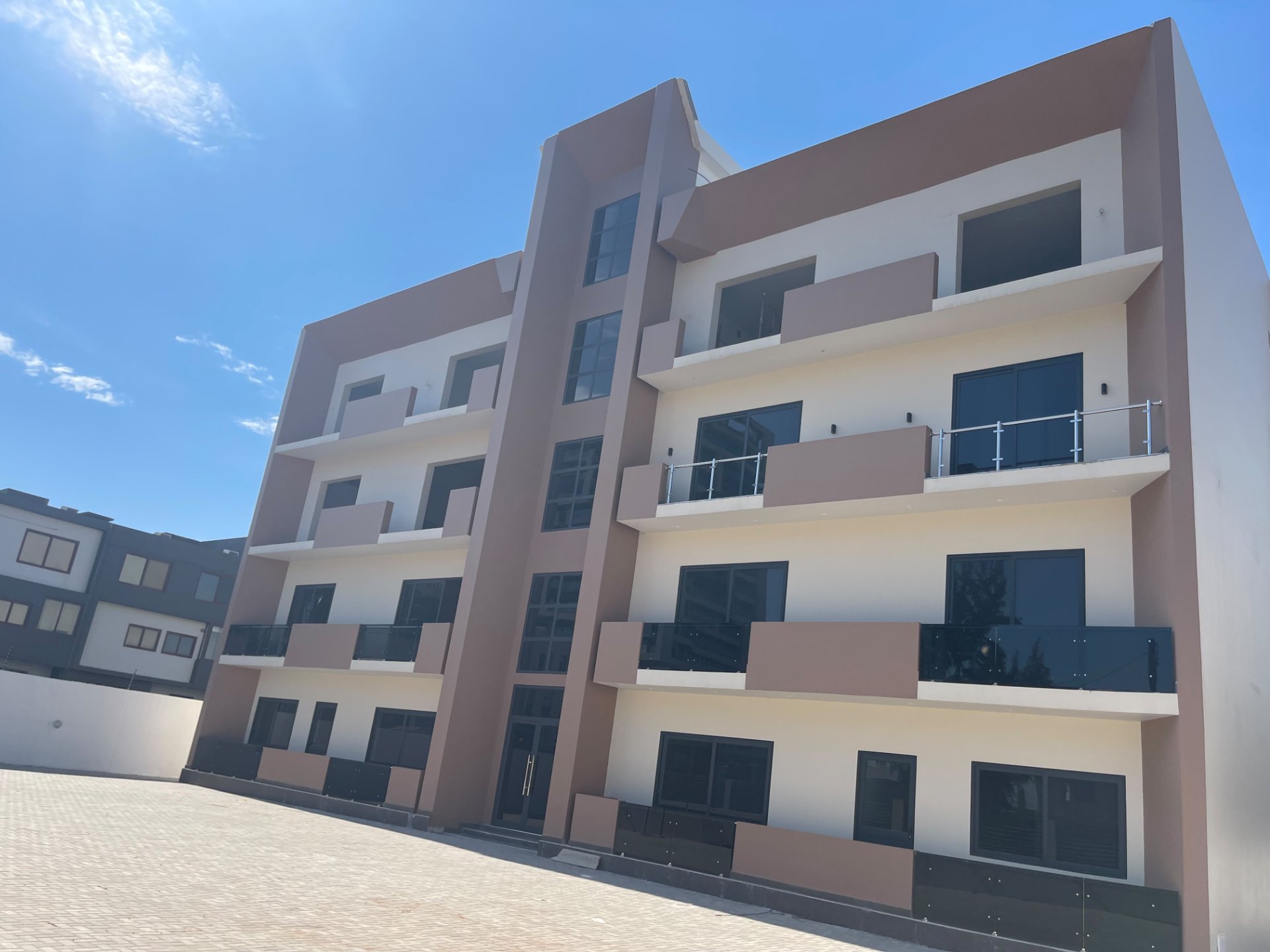 Luxuoso Apartamento  T3 no Triunfo novo, cidade de Maputo