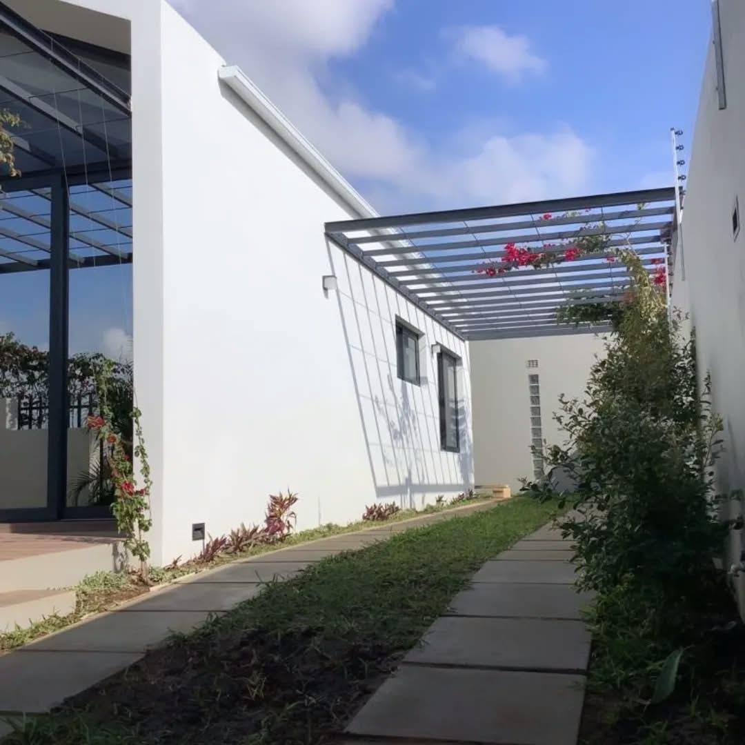 Moradia T3 luxuosa com acabamentos modernos em Mapulene, cidade de Maputo - foto 2
