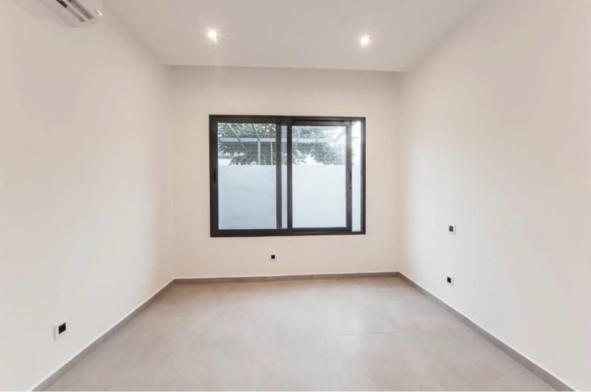 Moradia T3 luxuosa com acabamentos modernos em Mapulene, cidade de Maputo - foto 8