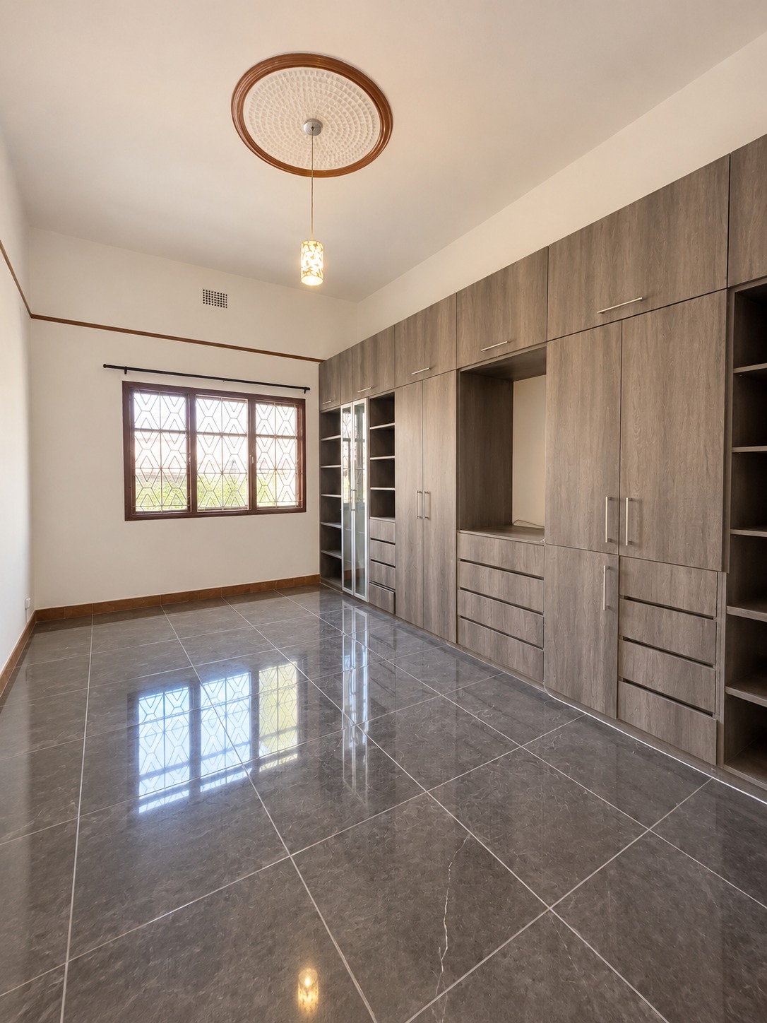 Apartamento T3 r/chão com quintal privado na Polana Cimento,cidade de Maputo - foto 3
