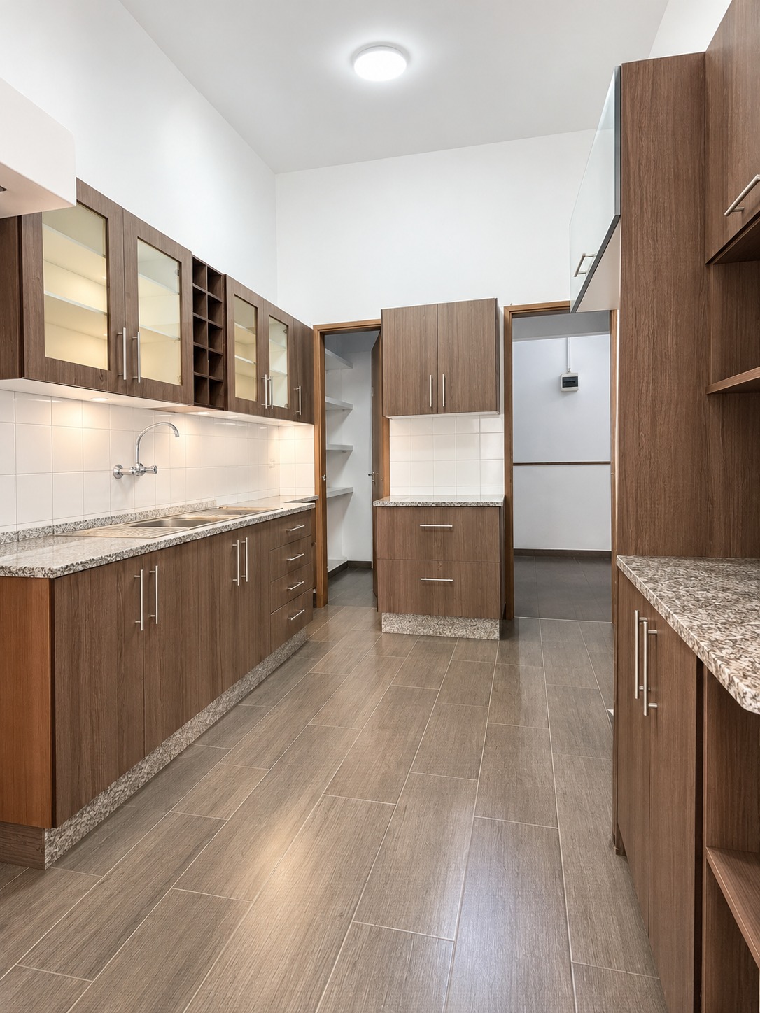 Apartamento T3 r/chão com quintal privado na Polana Cimento,cidade de Maputo - foto 2