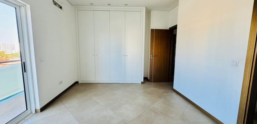 ARRENDA-SE APARTAMENTO NA POLANA PROXIMO DA EDM