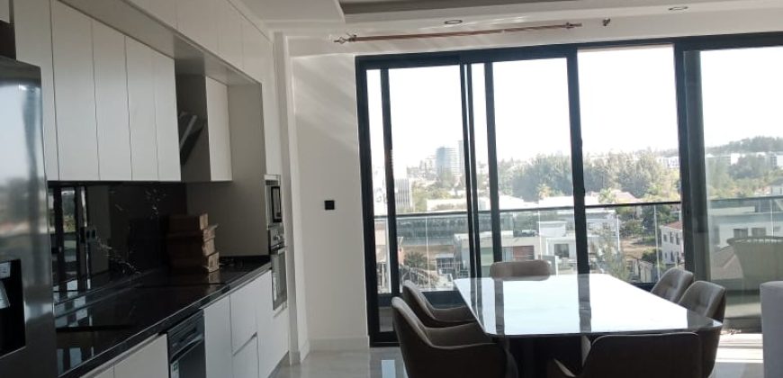 Temos disponível luxuoso apartamento T2 mobilado no centro da cidade de Maputo- condominio AURA com vista ao mar.