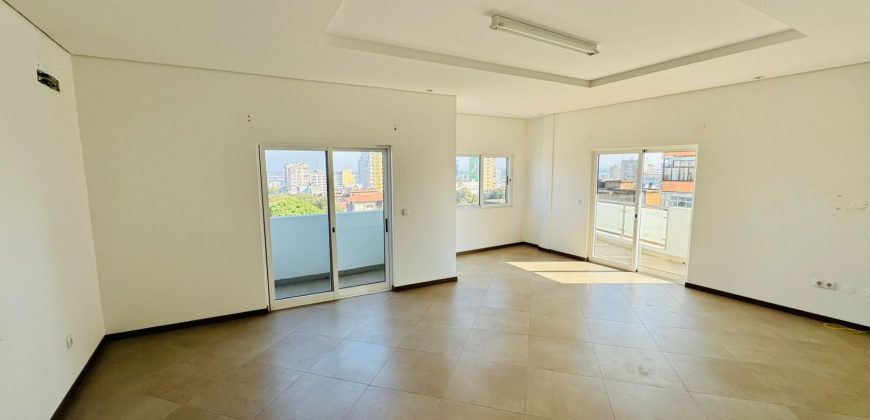 ARRENDA-SE APARTAMENTO NA POLANA PROXIMO DA EDM