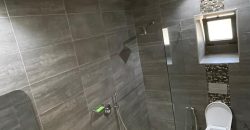 Temos disponível para arrendar apartamento T3 mobilado bairro Triunfo, na marginal.