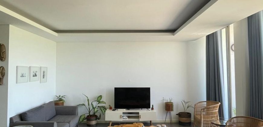 Temos disponível para arrendar apartamento T3 mobilado bairro Triunfo, na marginal.