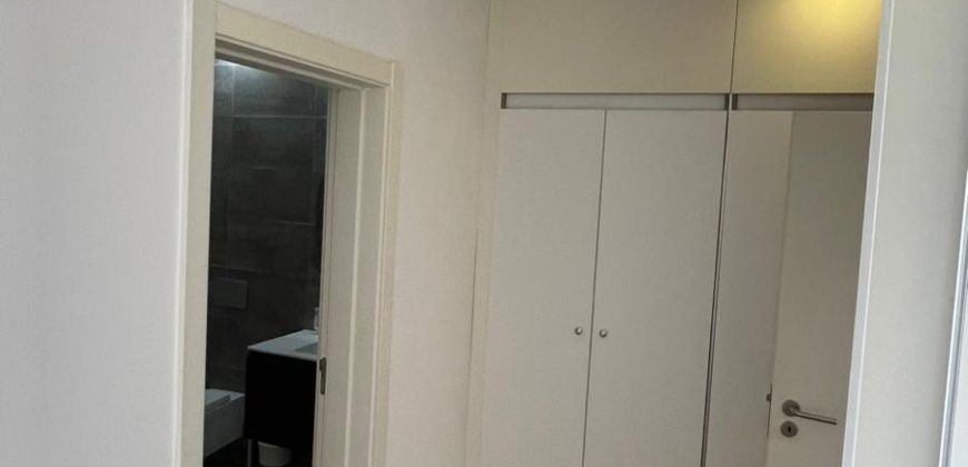 Temos disponível para arrendar apartamento T3 mobilado bairro Triunfo, na marginal.