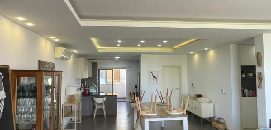 Temos disponível para arrendar apartamento T3 mobilado bairro Triunfo, na marginal.