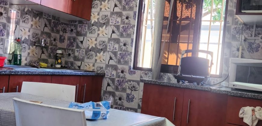 Arrenda-se moradia T3 na Polana Cimento proximo da Faculdade de Medicina