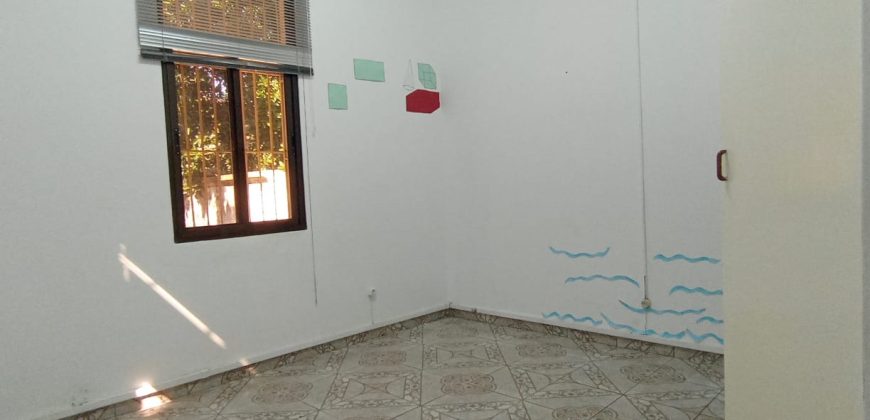 Arrenda-se moradia T3 na Polana Cimento proximo da Faculdade de Medicina