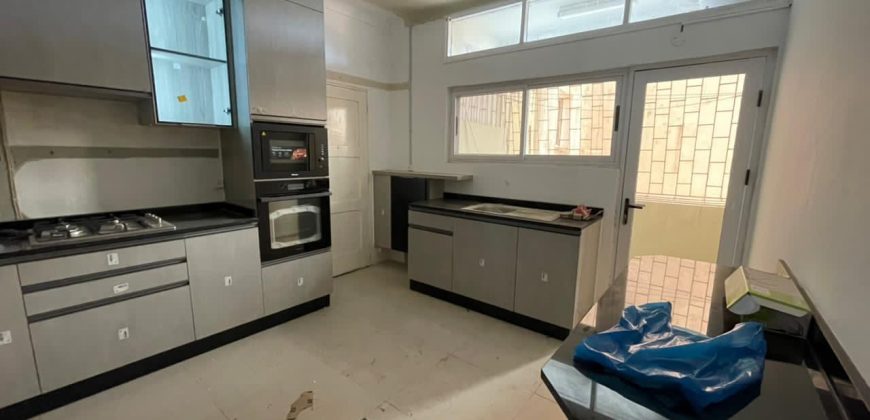 Arrenda-se  apartamento T3 2 andar com vista  no bairro da Polana Cimento “A”, Rua José Macamo