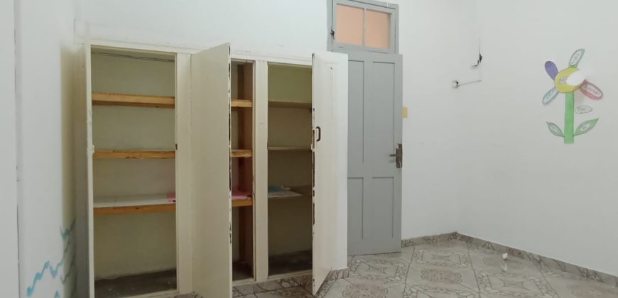 Arrenda-se moradia T3 na Polana Cimento proximo da Faculdade de Medicina