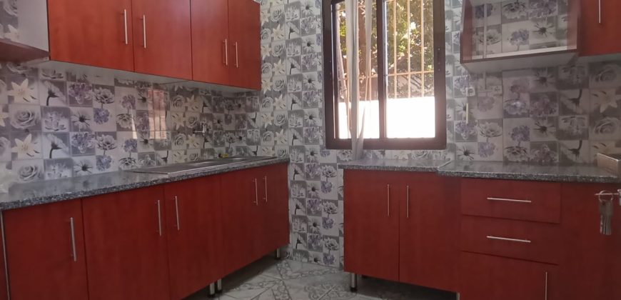 Arrenda-se moradia T3 na Polana Cimento proximo da Faculdade de Medicina